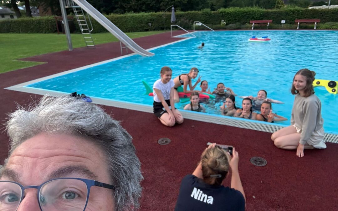 Trainingslager der weiblichen C-Jugend – Saisonvorbereitung im Freibad